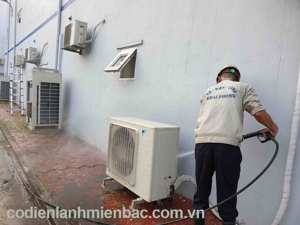 Bảo dưỡng điều hòa công nghiệp tại khu công nghiệp Phú Thái