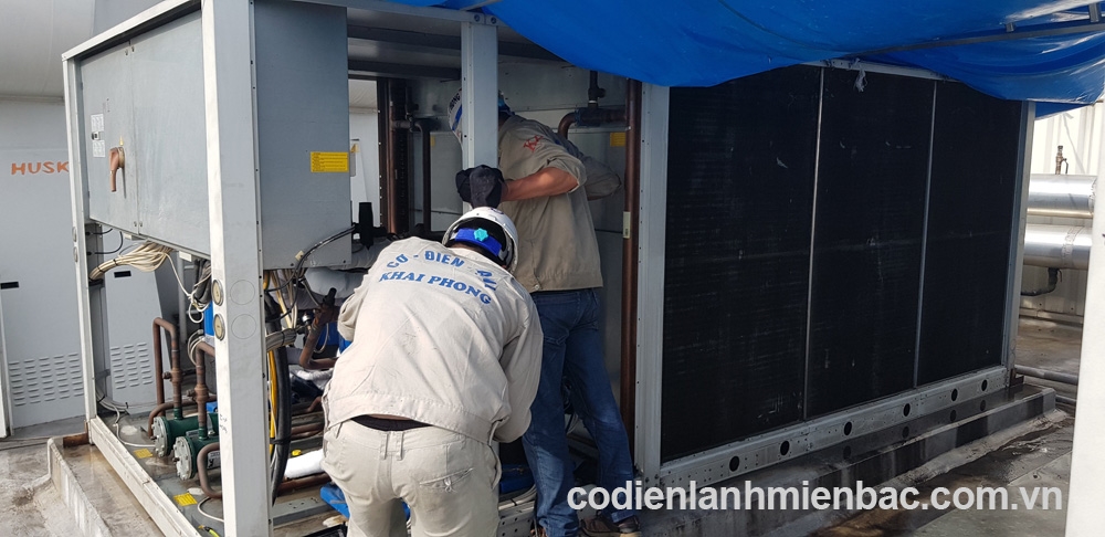Tẩy cặn chiller tại Khu công nghiệp Thăng Long II