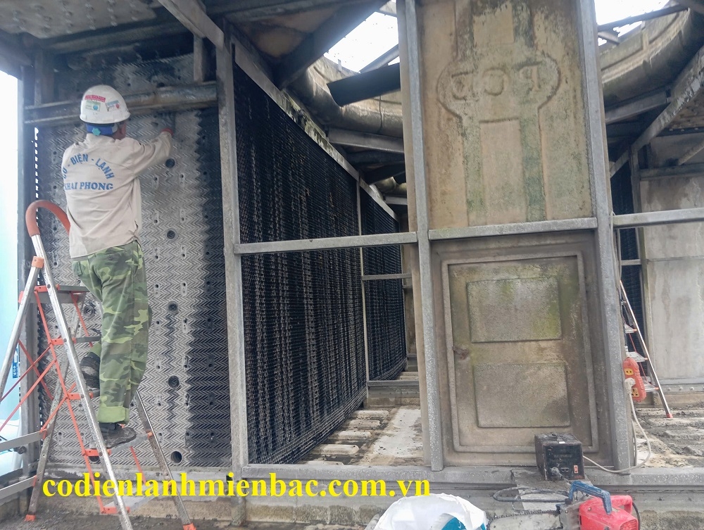 Thay thế tấm tản nhiệt tại Hải Dương