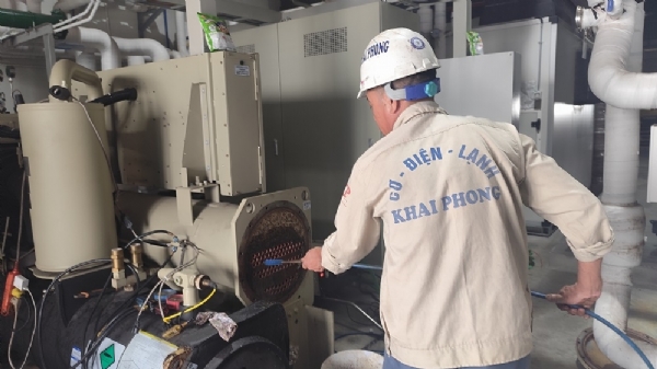 Tẩy cặn chiller – Giải pháp nâng cao hiệu suất và bảo vệ hệ thống làm lạnh