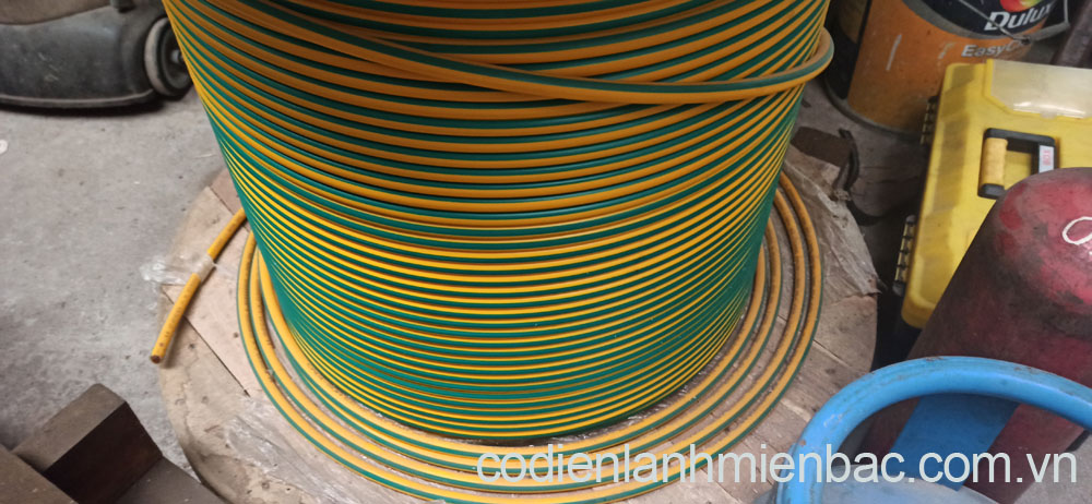 Dây cáp đồng tại kho vật tư