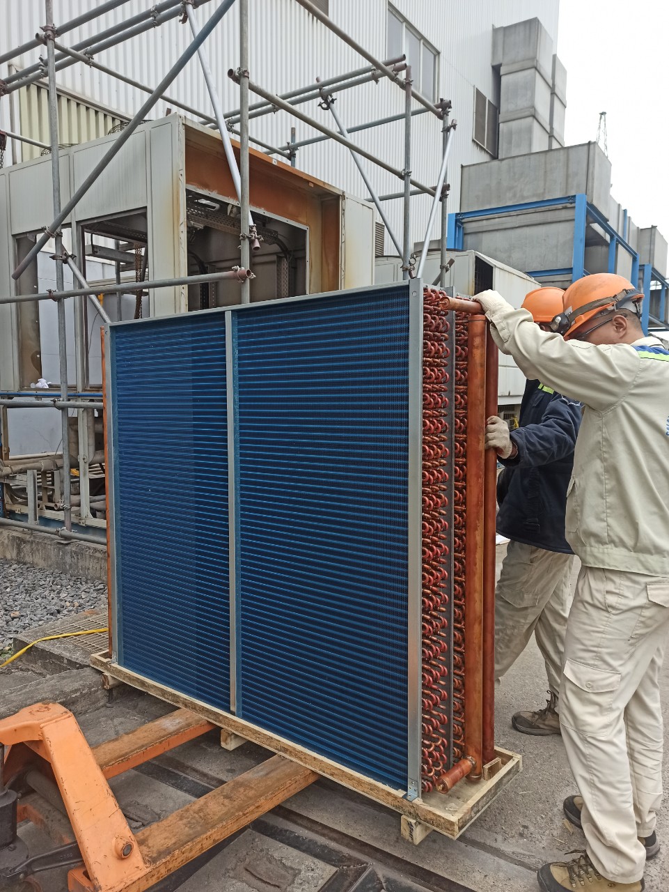 Thay dàn trao đổi nhiệt